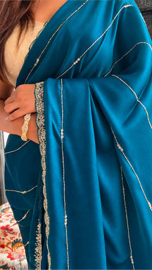 Neelkanth Bandhani-Inspired Grid Shimmer Saree